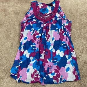 Millenium floral sequin print top size large!